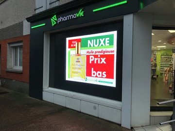 Fabrication et installation d'écrans vitrines à Toulouse